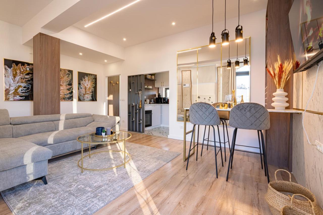 Apartamento Golden View - Breathtaking Location In Bucarest Exterior foto